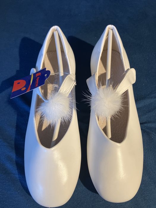Nowe buty komunijne na jasełka aniołka dziewczece białe rozmiar 37