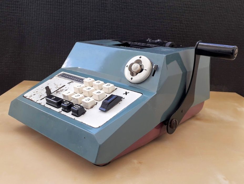 Máquina calcular comercial mecânica rolo vintage Olivetti