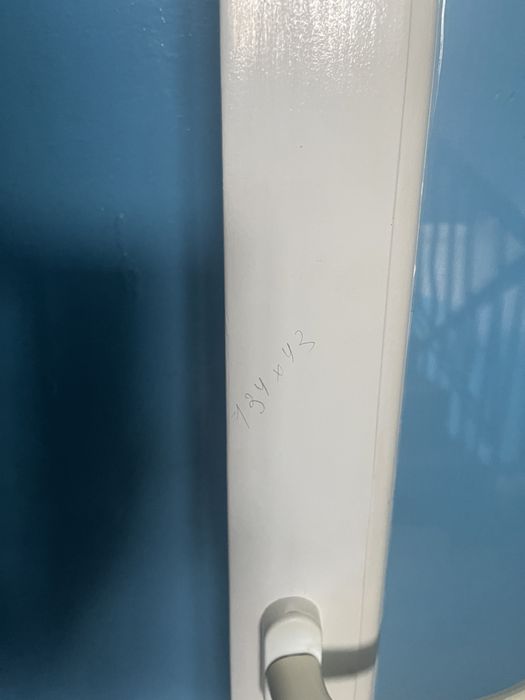 Деревʼяні вікна(2шт)і двері в гарному стані