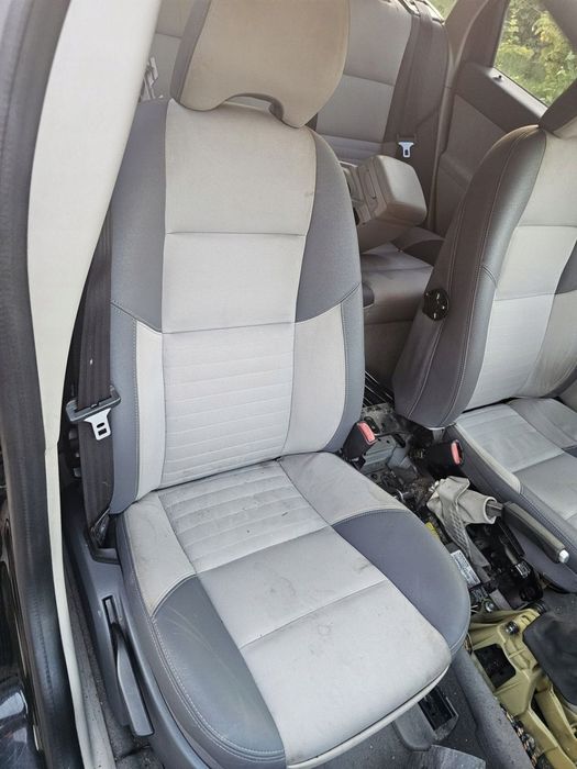 Fotel przedni prawy pasażera Volvo V50