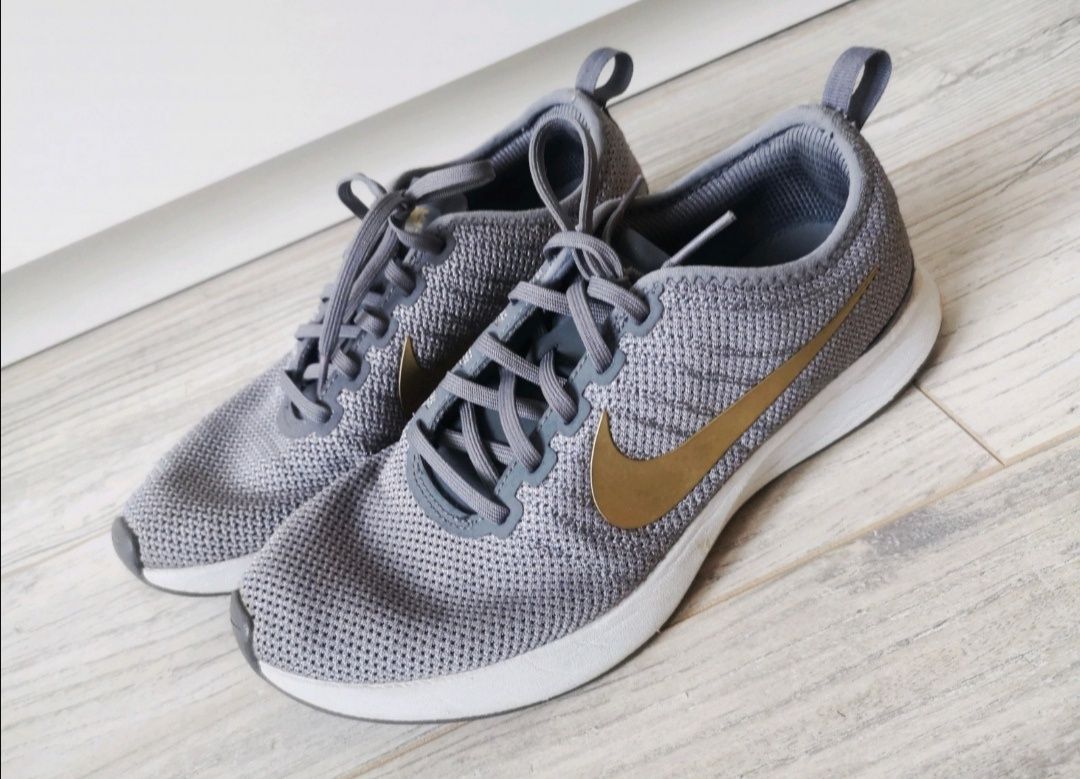 Adidasy 'Nike' 38.5 złoty znaczek