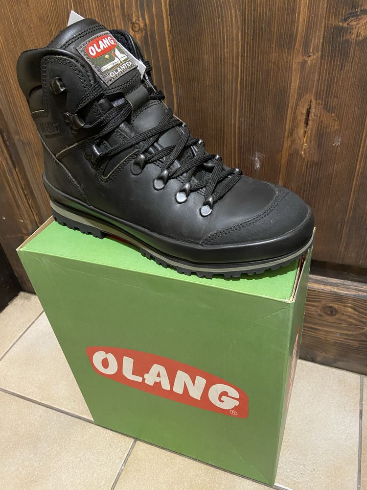 Nowe buty trekkingowe unisex  wloskiej firmy Olang  .