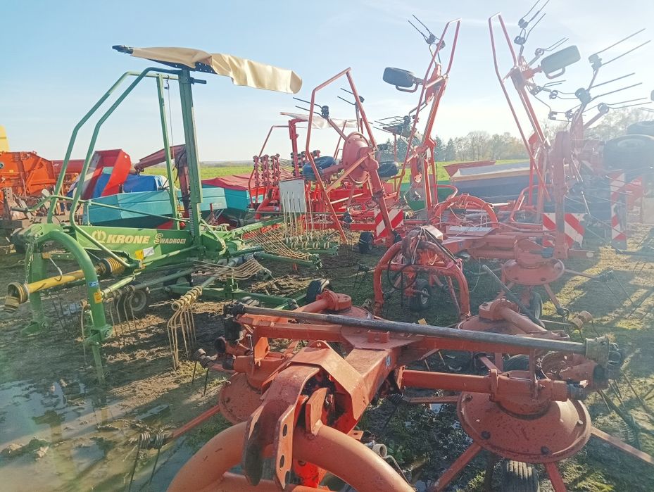 Przetrząsarka  do siana 4,  6 , 8 gwiazdowa zgrabiarka kuhn Krone