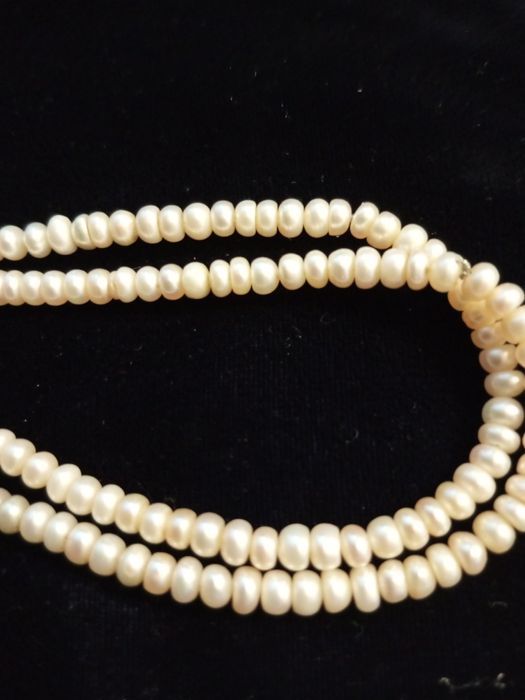 Буси ,перли натур.