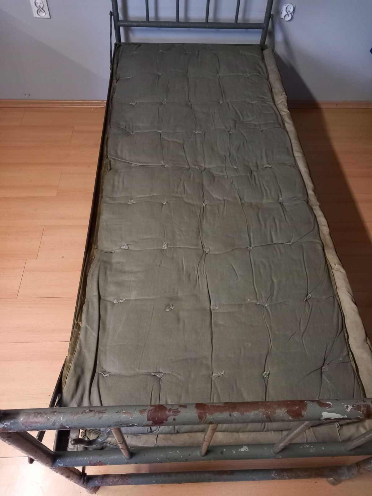 Łóżka wojskowe piętrowe 15 szt