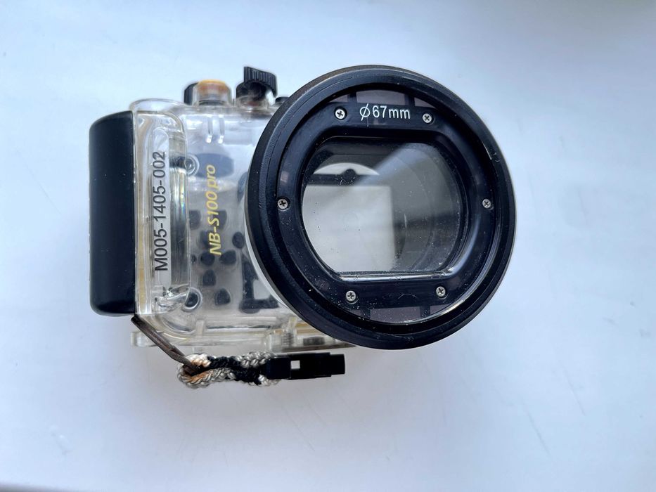 Камера Canon S-100 з боксом для підводної зйомки