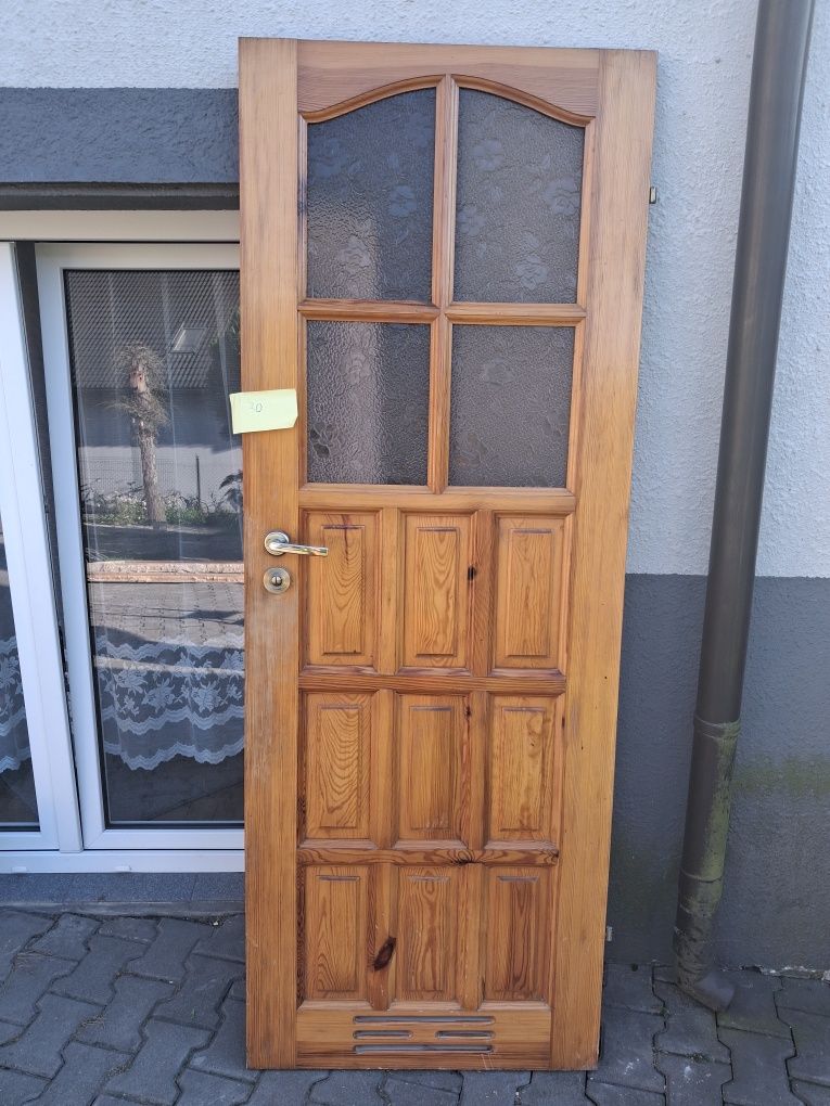 Drzwi drewniane 80 i 70