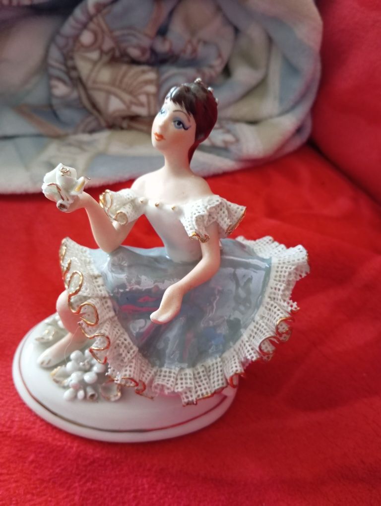 Figurka porcelanowa baletnica