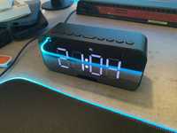 Relógio LED com alarme e bluetooth