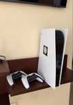 Продам PlayStation 5 з двома геймпадами
