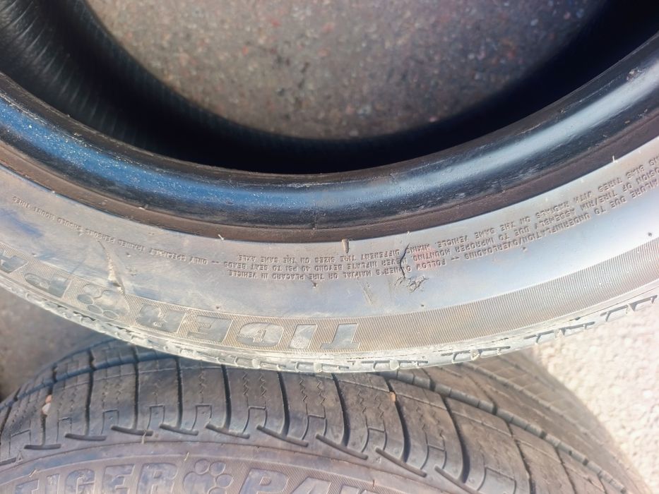 Продам резину Uniroyal 235/50 R19