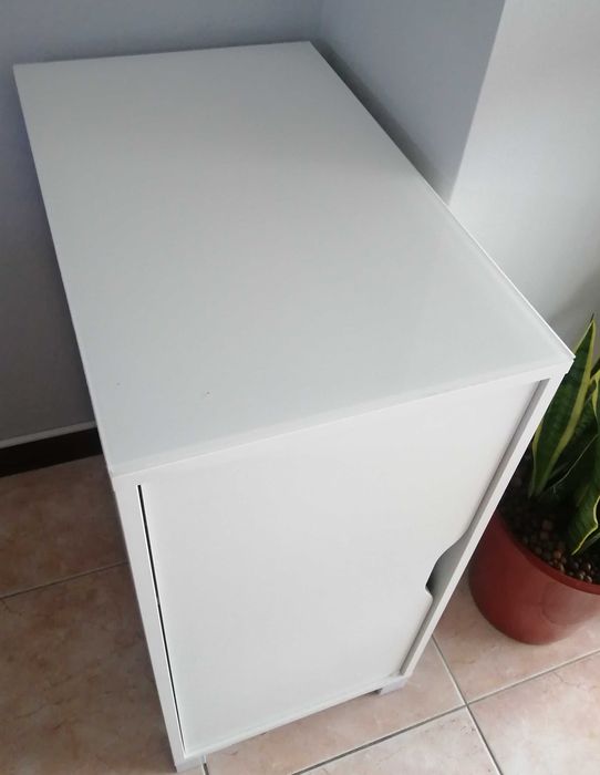 Armário branco Ikea