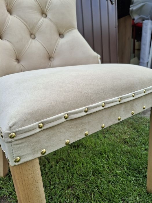 Krzesło Maddam pinezka złota