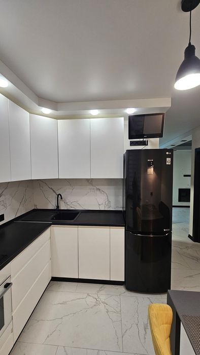 Эксклюзив 3 комнатная ЖК Ньютона Новые Дома Коммунальный рынок