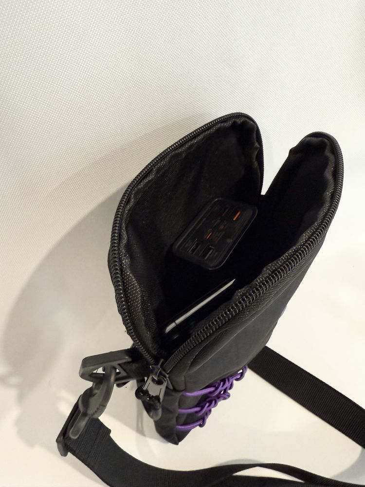 Сумка месенджер через плече Adidas Urban Vibe Custom