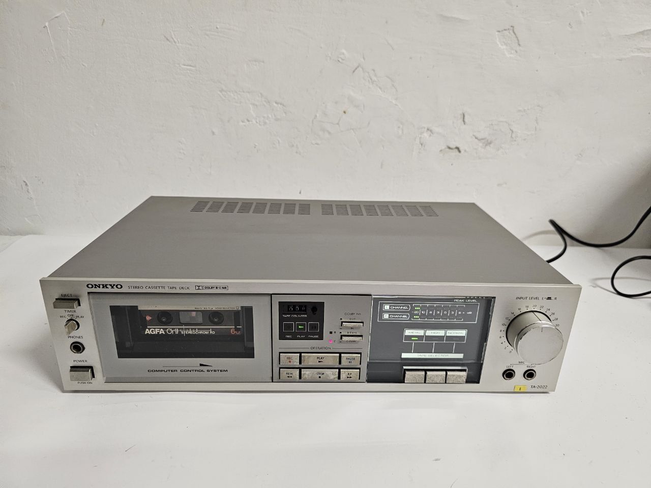 Magnetofon kasetowy Onkyo TA-2022. Wyprodukowano w Japonii.