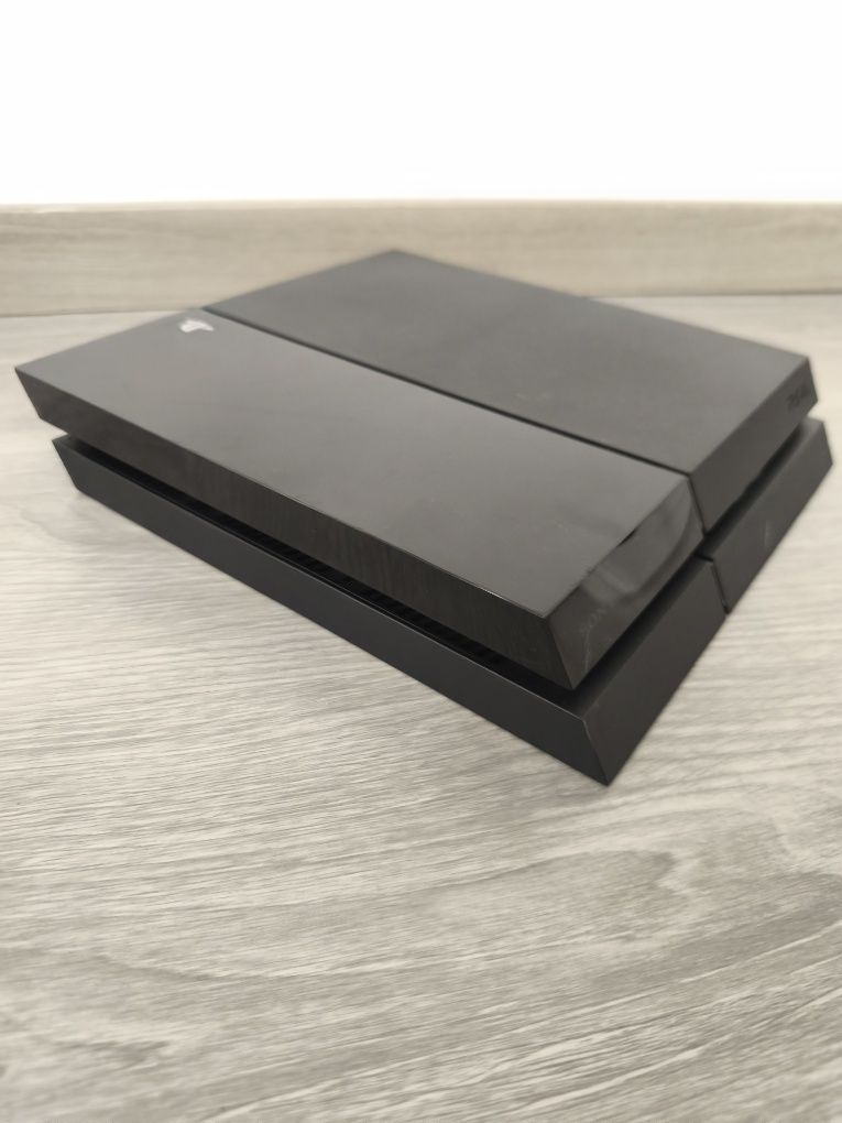 PlayStation 4 - Ler descrição