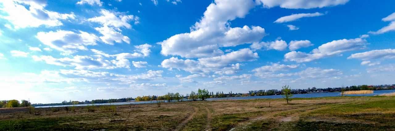 Продаж землі на березі річки під комплекс відпочинку 100 км від Київа