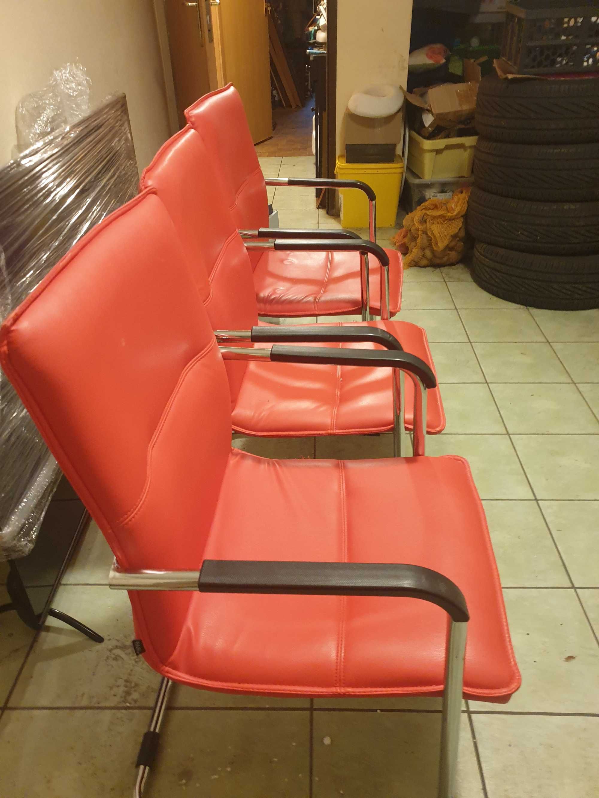 Krzesła czerwone