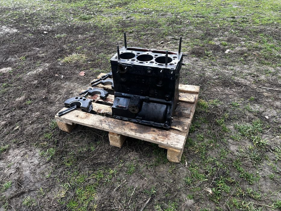 Blok silnik ursus 3512 mf 255 c360-3p