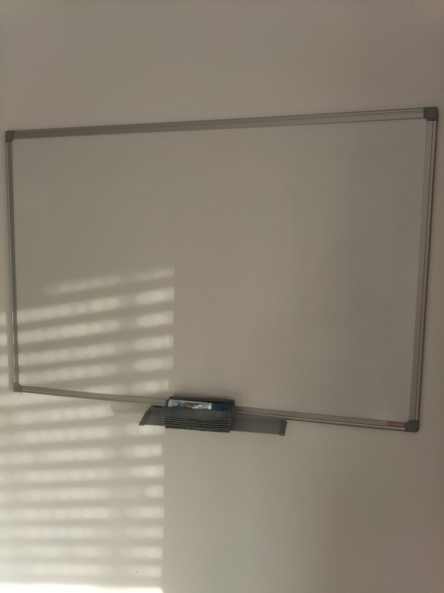 Quadro branco da staples