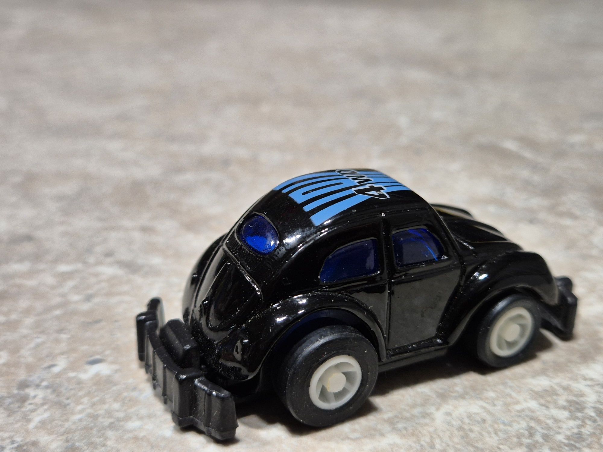 Model zabawka vw garbus kaffer resorak z napędem unikat PRL STARY 1990