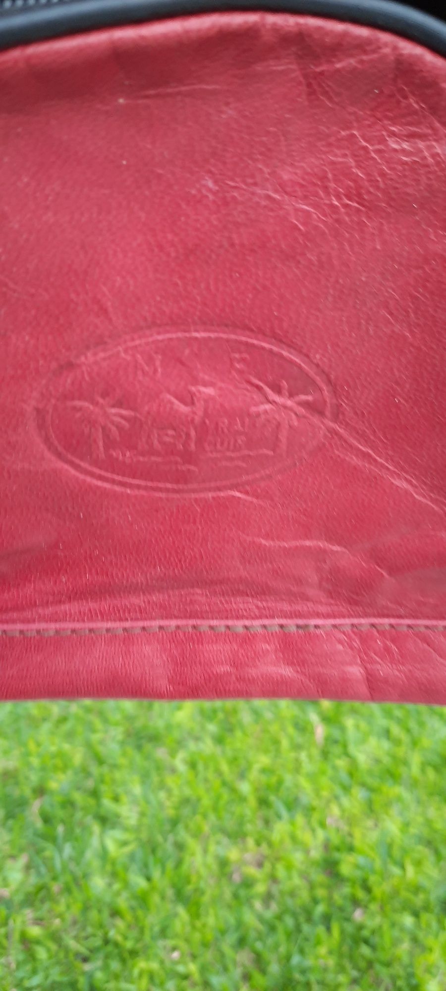 Mochila feminina em pele