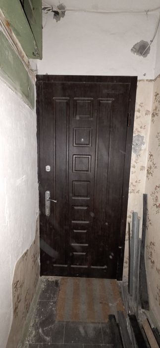 Продам Входную дверь.