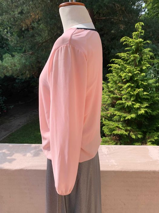 szyfonowa różowa bluzka z gumą na dole, dwuwarstwowa, rozm M-L