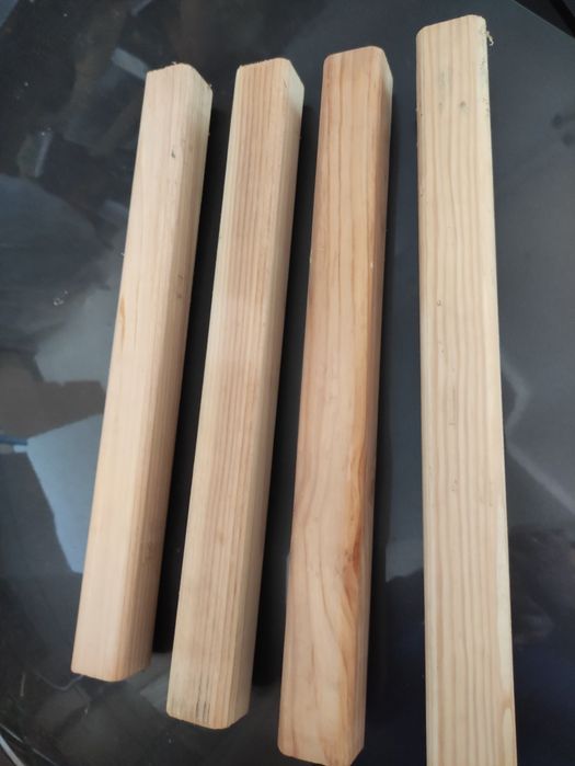 Ножки дерев'яні.