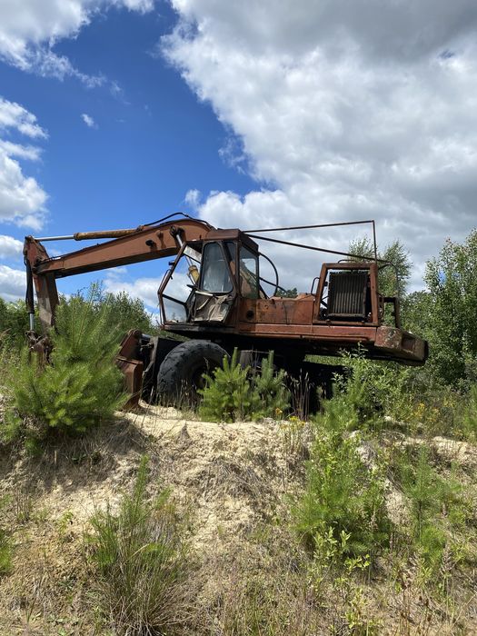 Продам екскаватор 4321