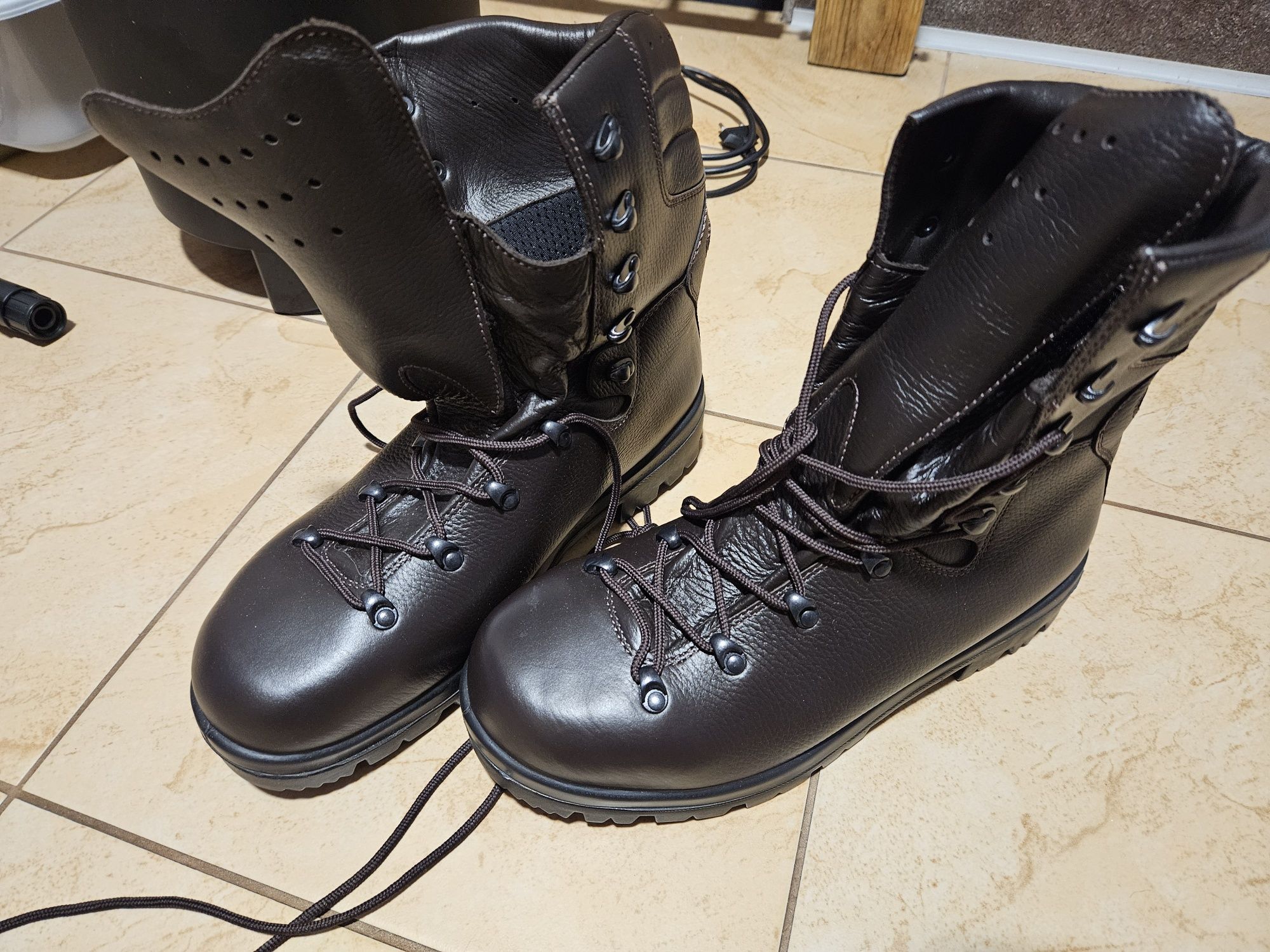 Buty wojskowe zimowe 28 43r 933a/mon Wojas/ Gregor