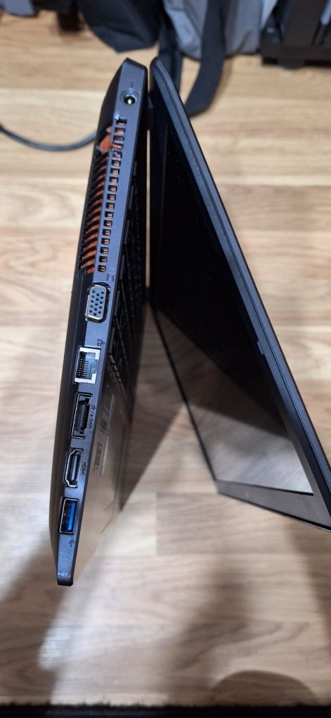 Ноутбук Clevo Intel core i5