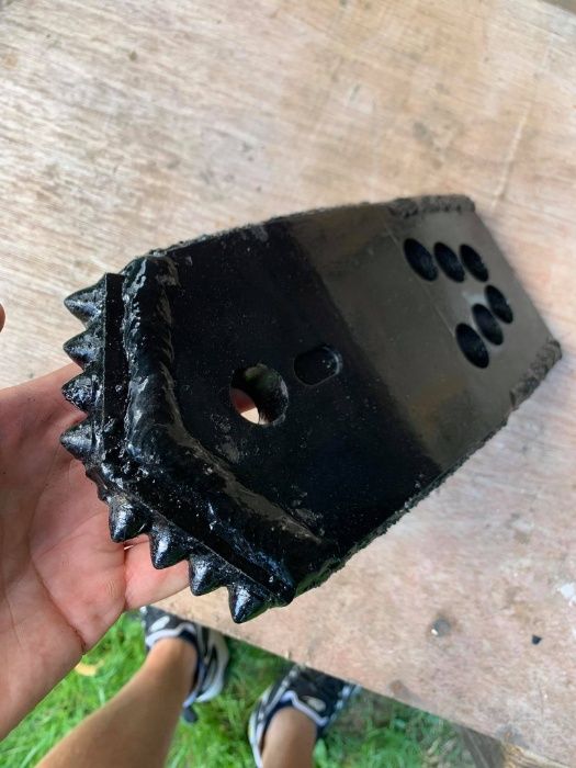 płytka wiercąca, 6 śrub, 140 mm do Ditch Witch - 490 zł