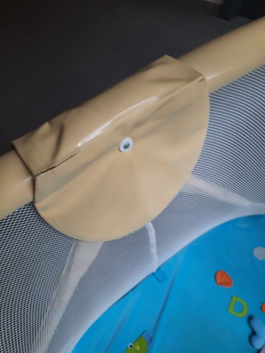 Манеж большой квадратный Berber с мягким ковриком и игрушками