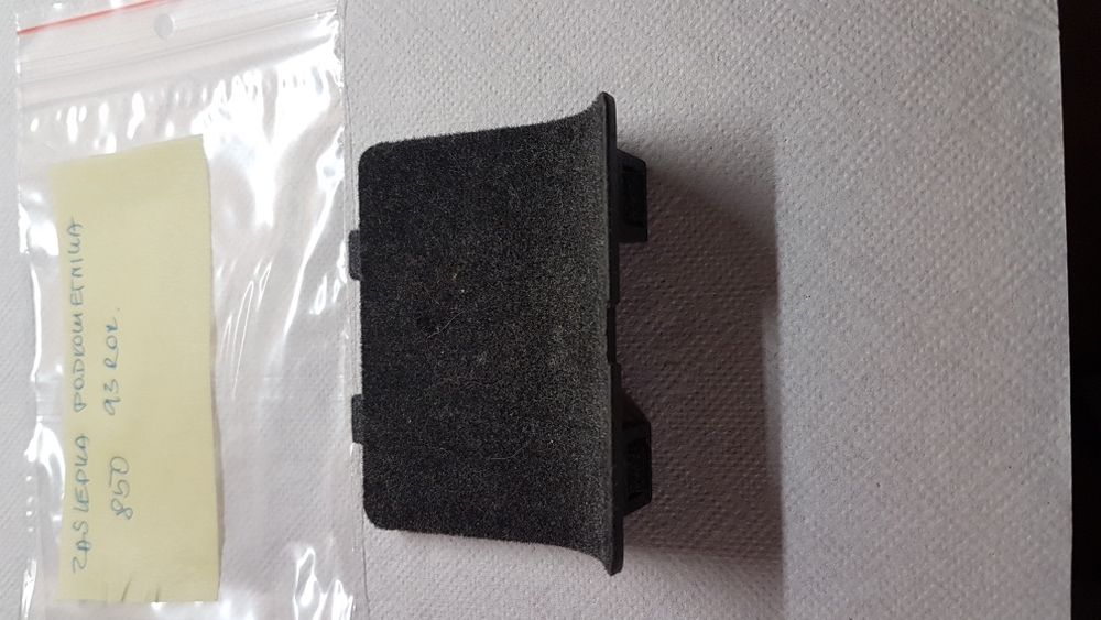 zaślepka podłokietnika volvo 850 93 rok