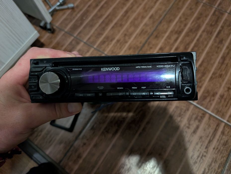 Автомагнитола Kenwood kdc 4047ua