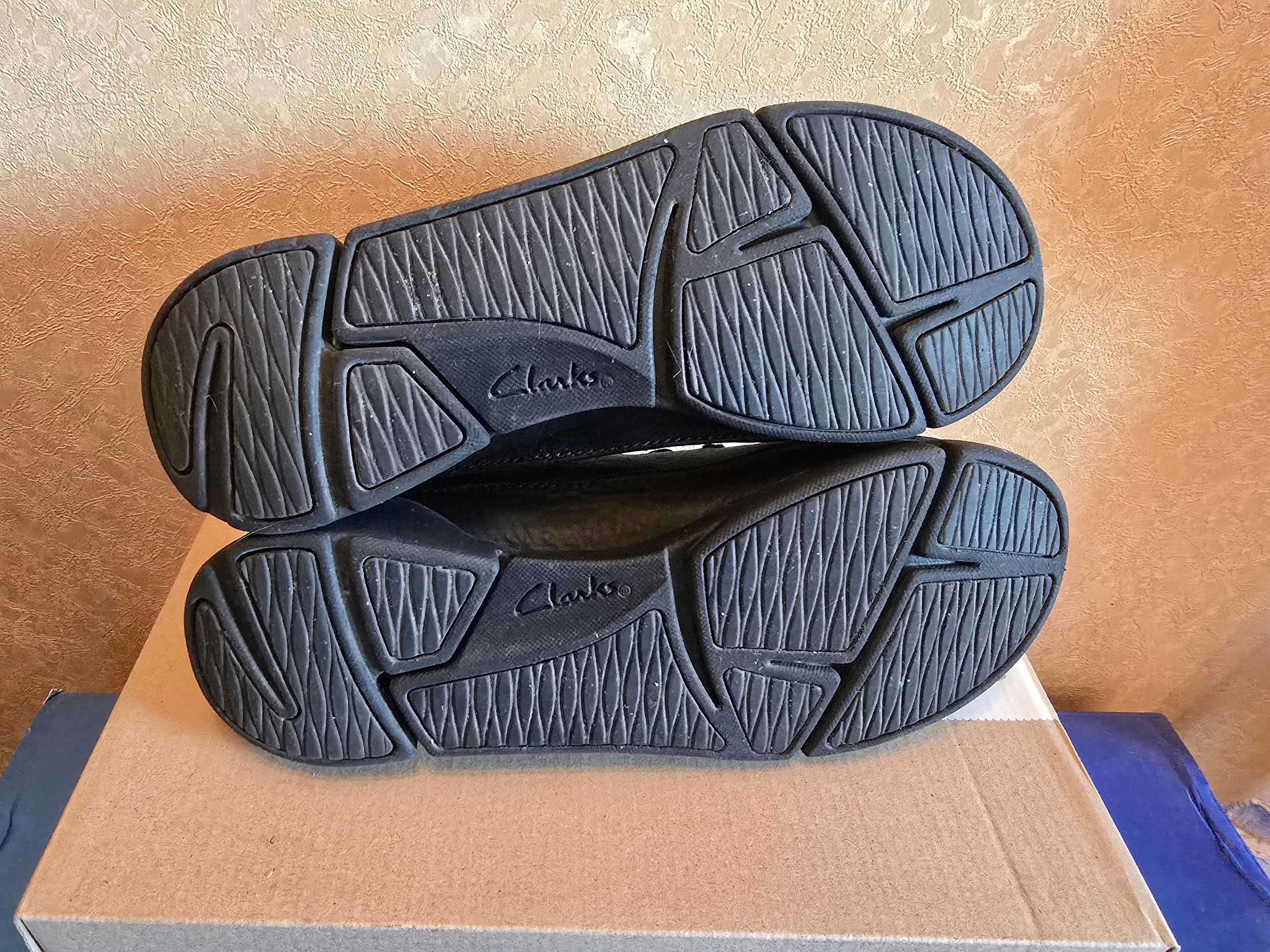 продам мокасины clarks