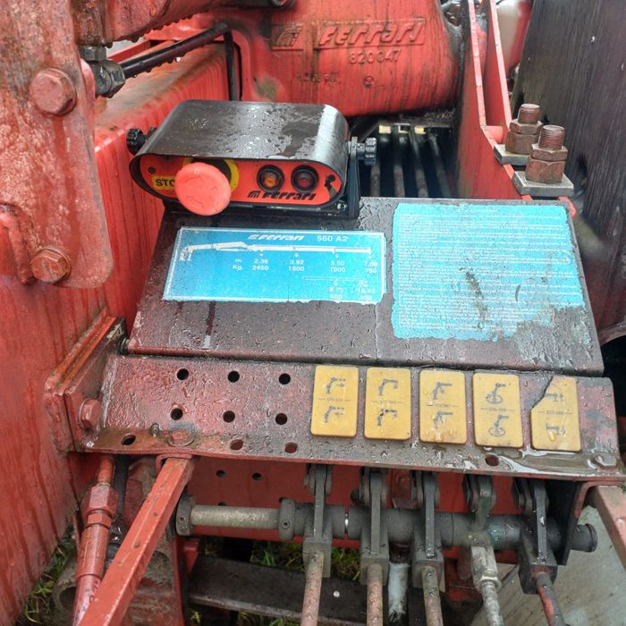 HDS ferrari 560A2 ładowacz dźwig żuraw podnośnik