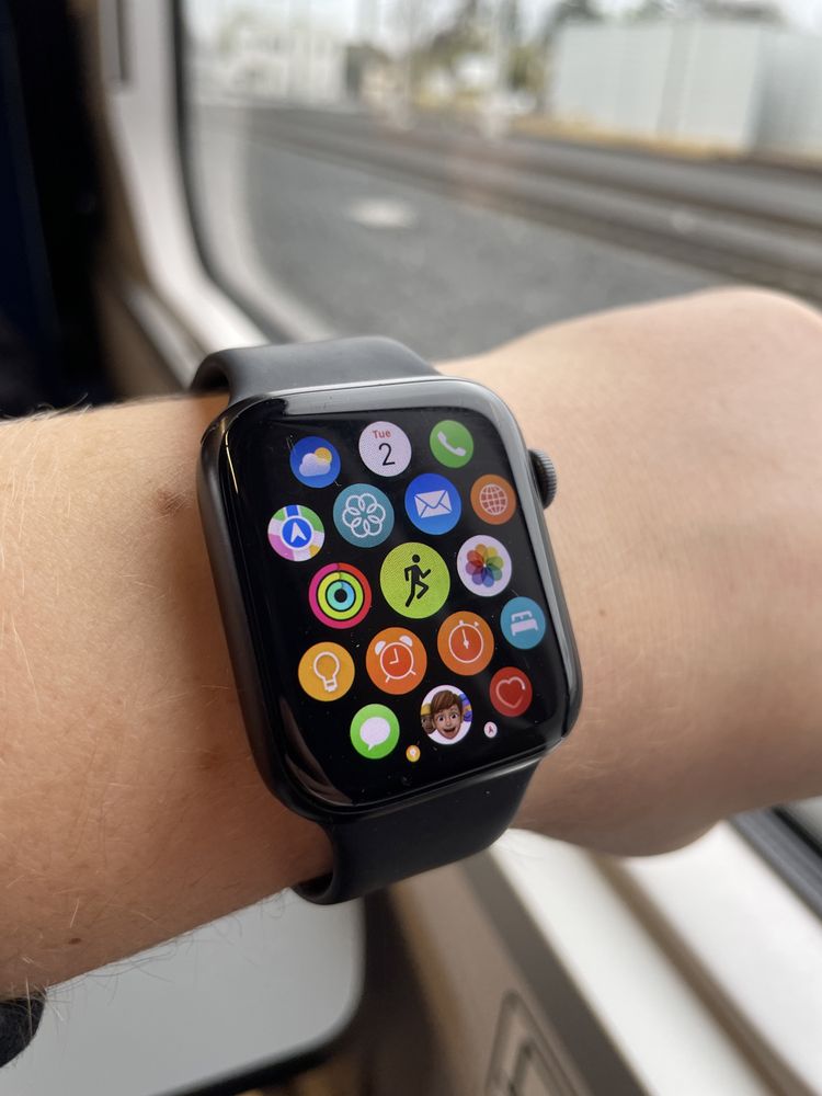 Apple Watch SE gps + esim