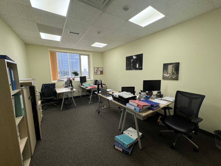 Офіс в БЦ, вул. Шовковична, метро Палац Спорту