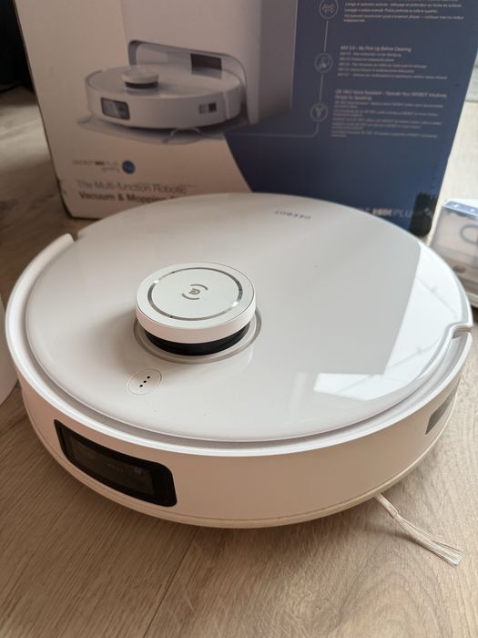 Ecovacs Deebot Ozmo T10 Plus (DBX33)