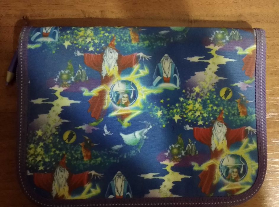 Пенал с волшебниками