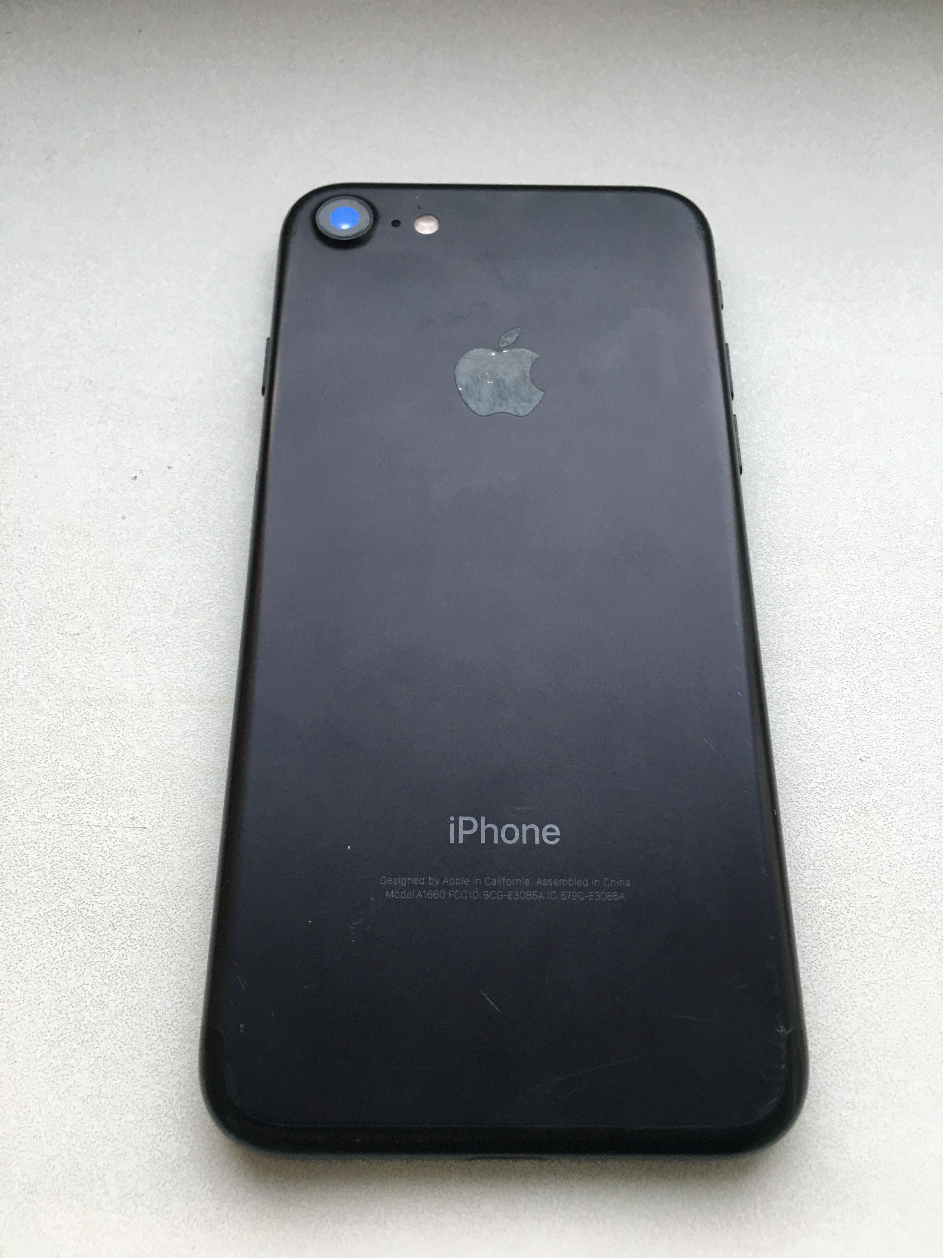 Продаю iPhone 7 32gb black Neverlock