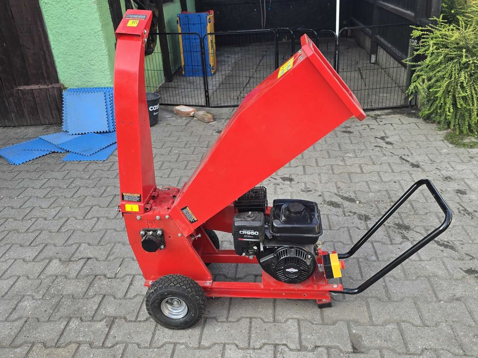 Rozdrabniacz do gałęzi / spalinowy Faworyt JR950BH