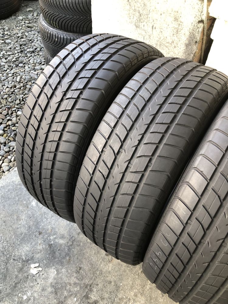 Шини Dunlop 255 60 R 17 4шт Літо (224) Резина