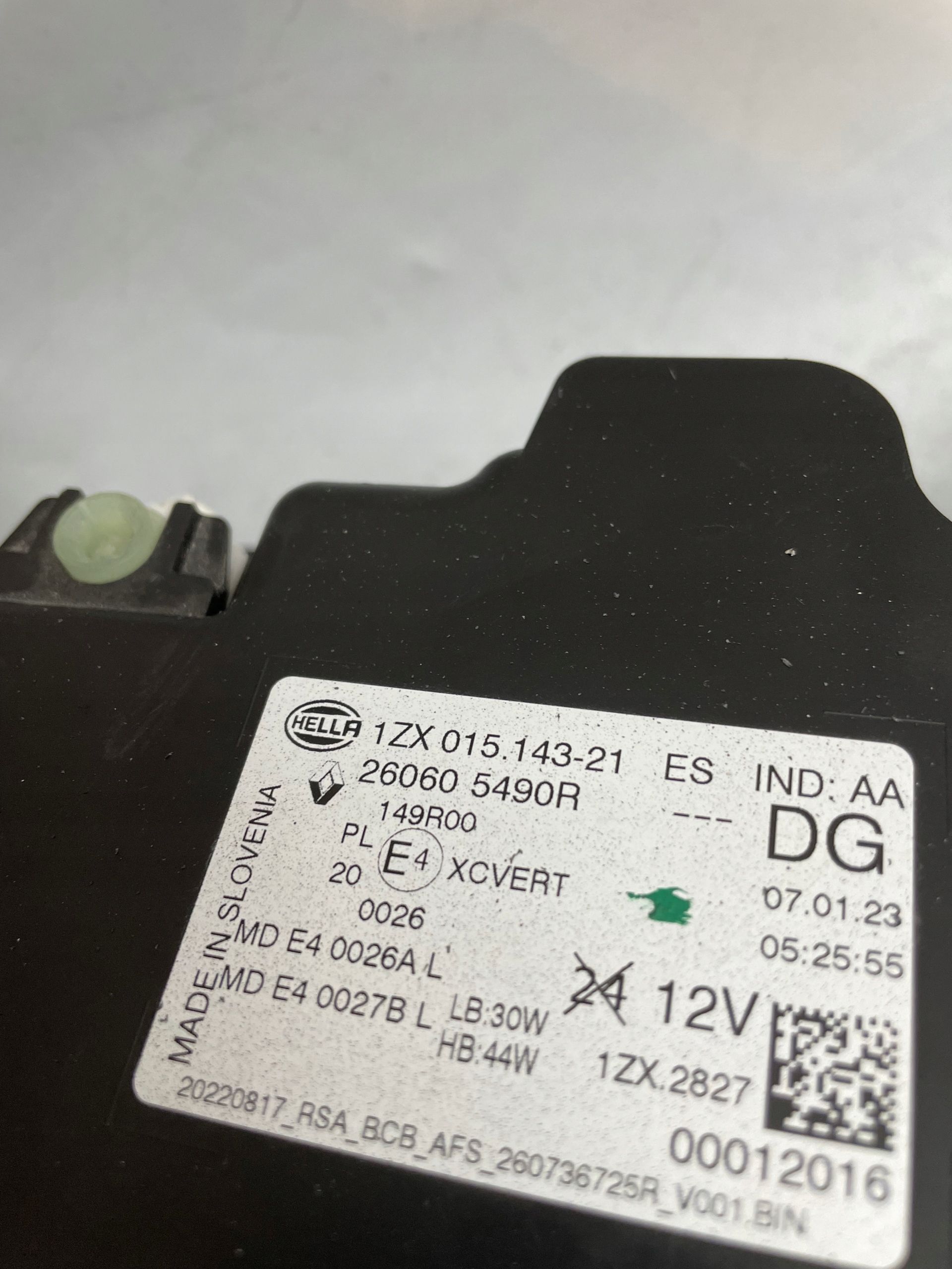 RENAULT MEGANE V 2023 E-TECH lampa przednia lewa full led