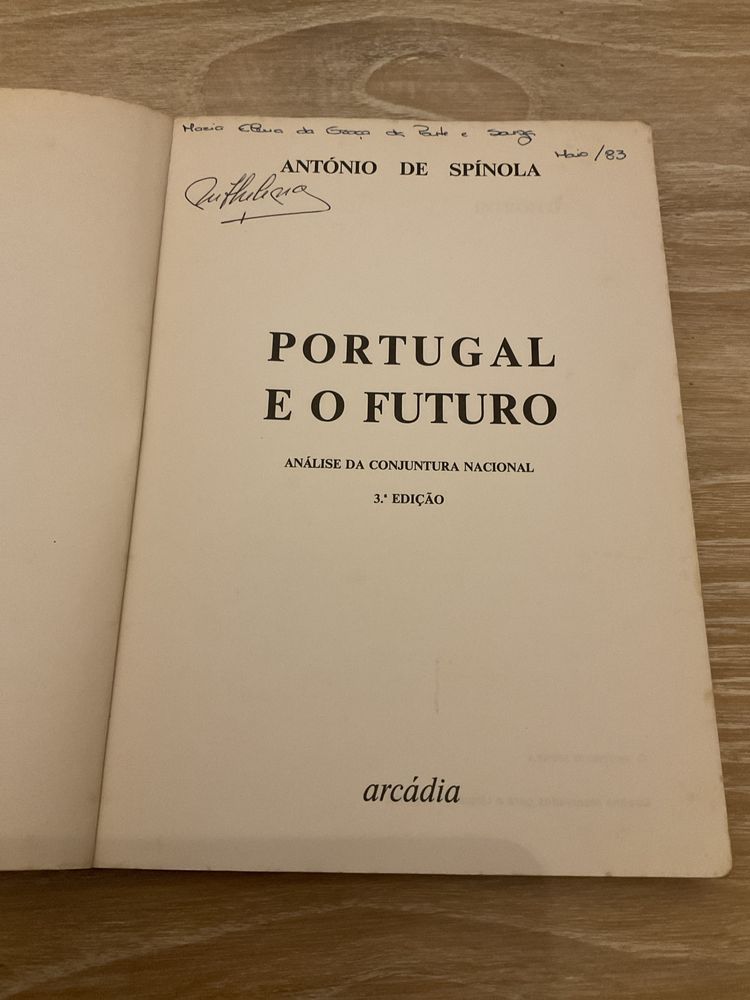 Portugal e o Futuro - António de Spínola