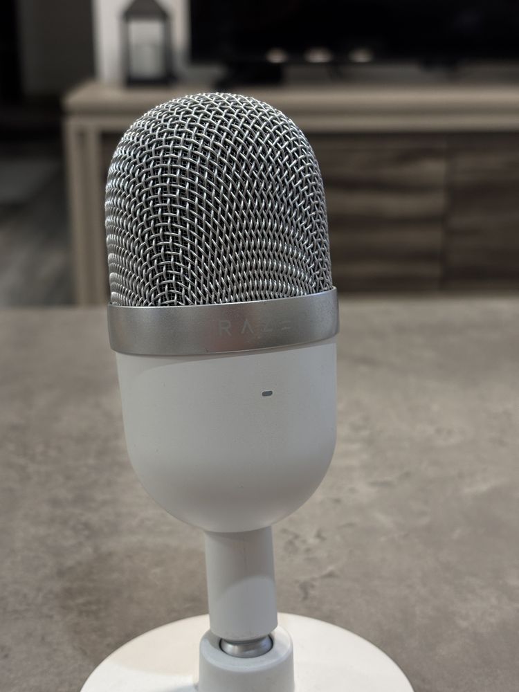 Микрофон Razer Seiren Mini Mercury