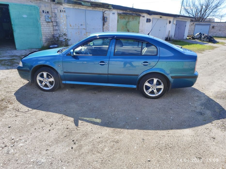 Продам Шкода Октавия тур